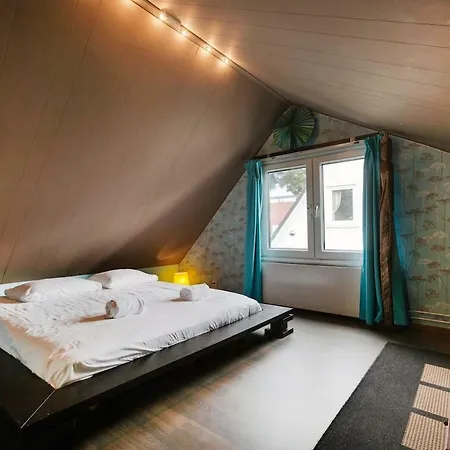 Watervilla In Vibrant Zeeburg 아파트 *